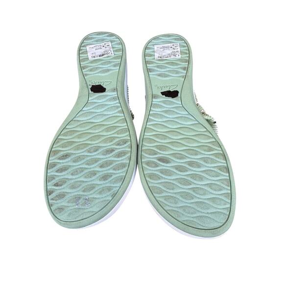 Bumble Bee Clarks Cloudsteppers Women's Sandals/Shoes size 10; Flip flops - Picture 2 of 8